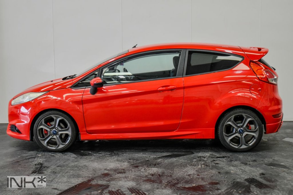 Used Ford Fiesta 2013 for sale - 77792408: Photo 2