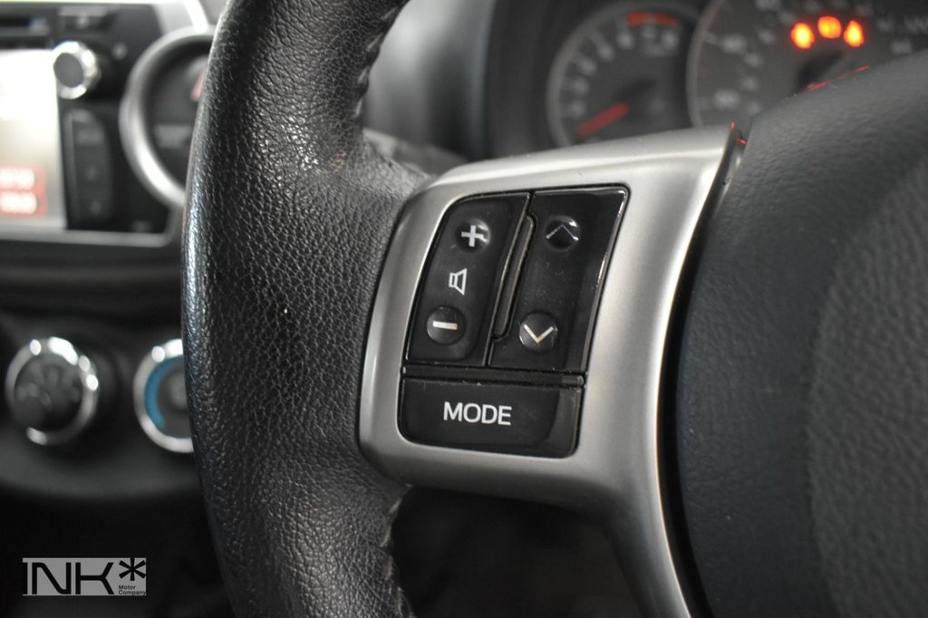 Used Toyota Yaris 2012 for sale - 77534158: Photo 17