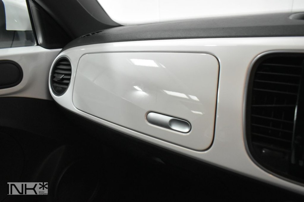 Used Volkswagen Beetle 2013 for sale - 77161925: Photo 24