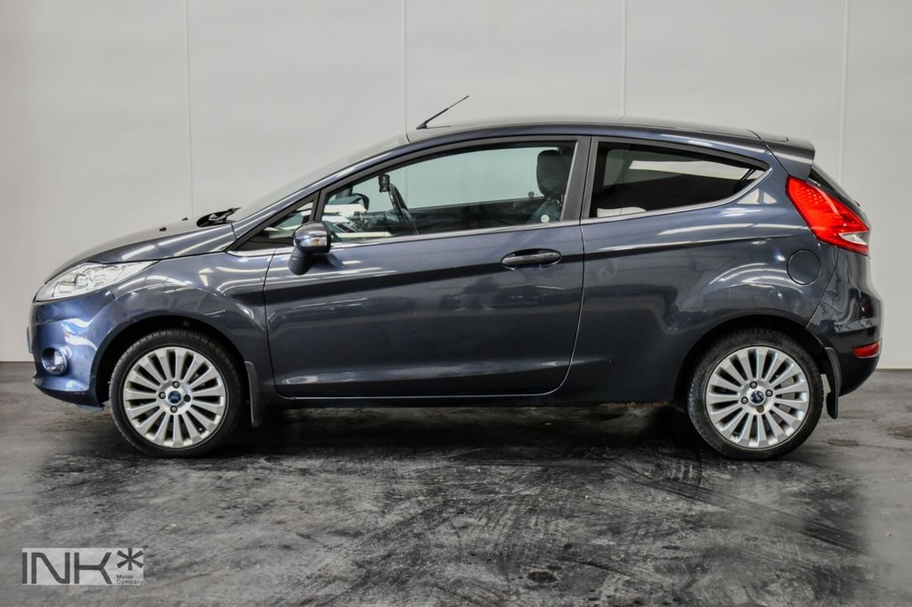 Used Ford Fiesta 2009 for sale - 76056814: Photo 2
