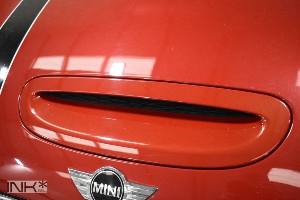 Used MINI Convertible 2016 for sale - 77884957: Photo 32