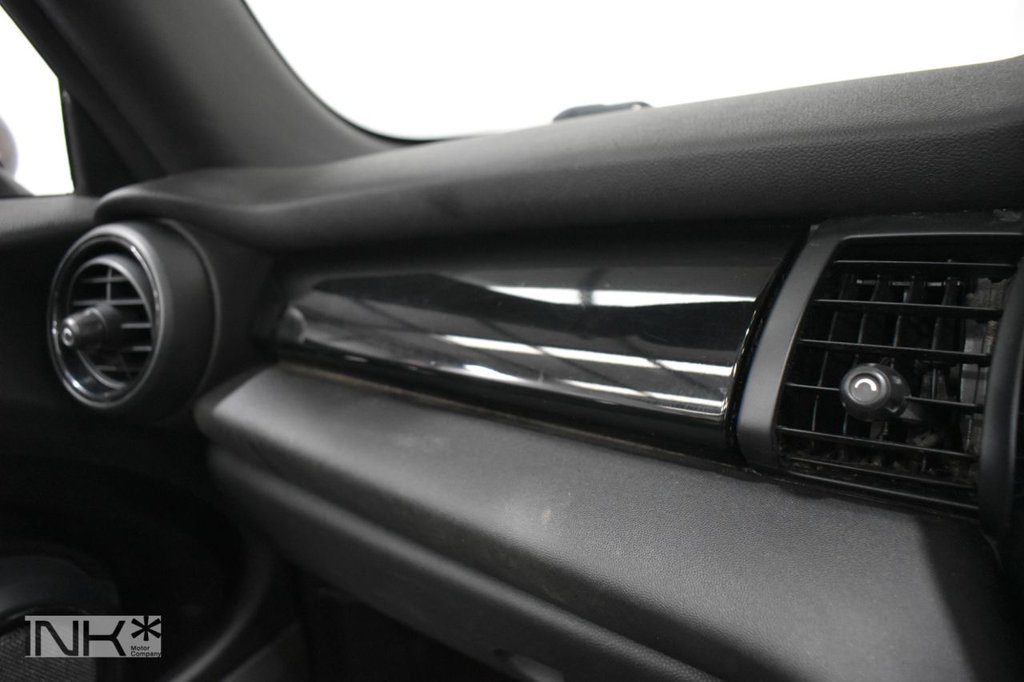 Used MINI Convertible 2016 for sale - 77884957: Photo 43