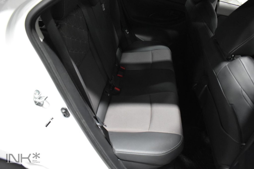 Used Toyota Yaris Cross 2023 for sale - 76665610: Photo 15