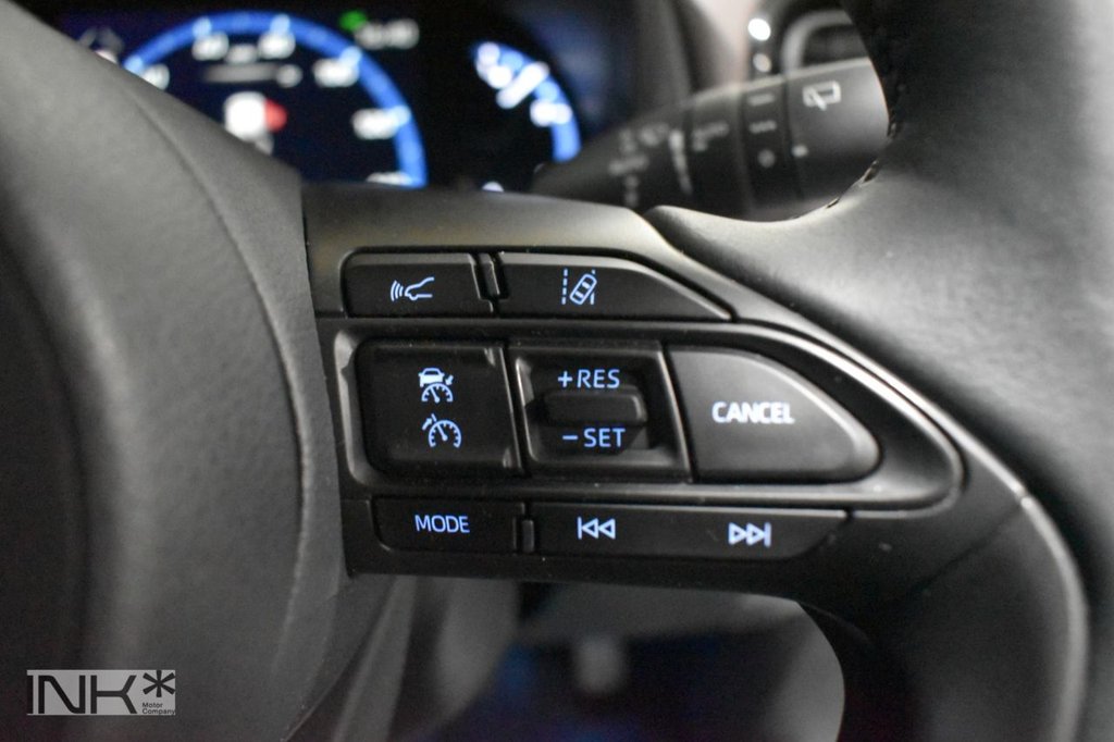 Used Toyota Yaris Cross 2023 for sale - 76665610: Photo 19