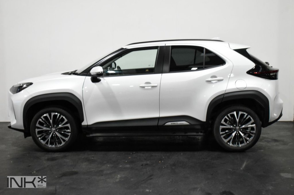 Used Toyota Yaris Cross 2023 for sale - 76665610: Photo 2