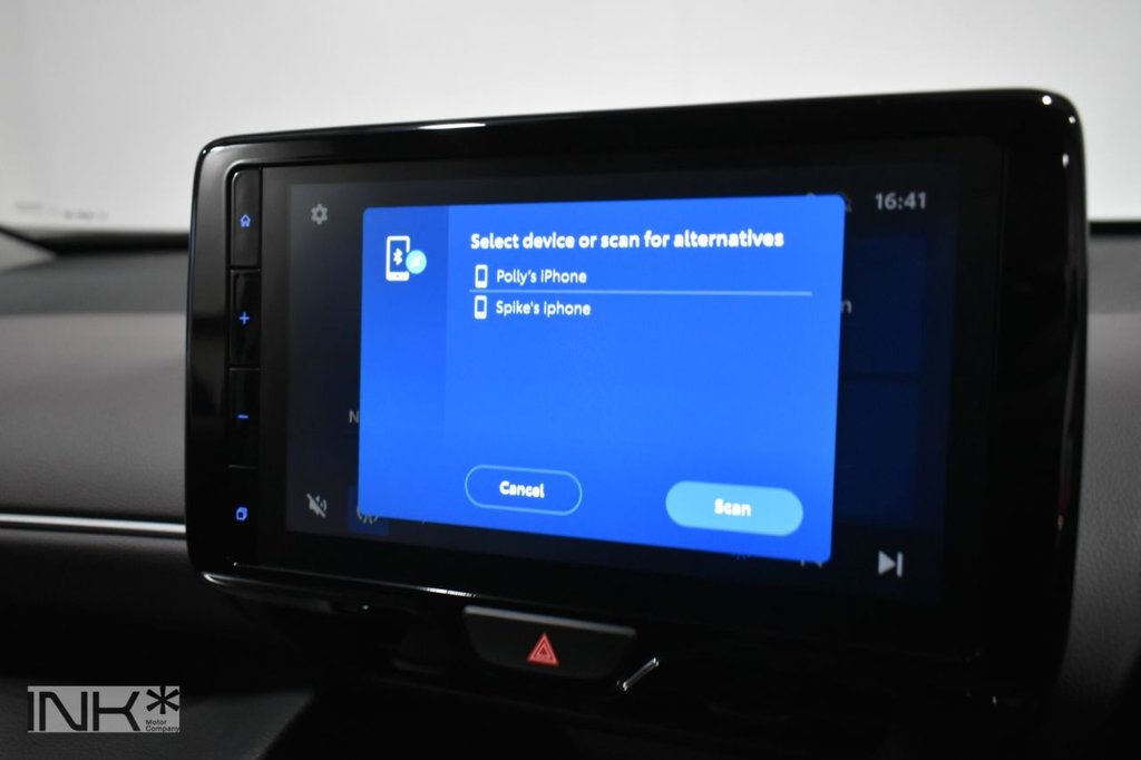 Used Toyota Yaris Cross 2023 for sale - 76665610: Photo 24