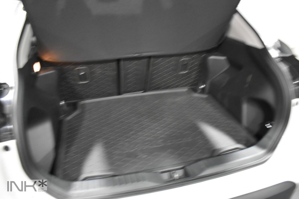 Used Toyota Yaris Cross 2023 for sale - 76665610: Photo 39