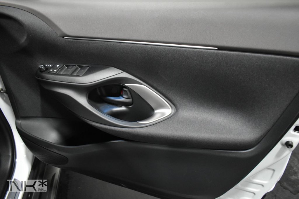 Used Toyota Yaris Cross 2023 for sale - 76665610: Photo 41