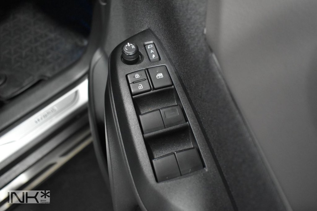 Used Toyota Yaris Cross 2023 for sale - 76665610: Photo 42