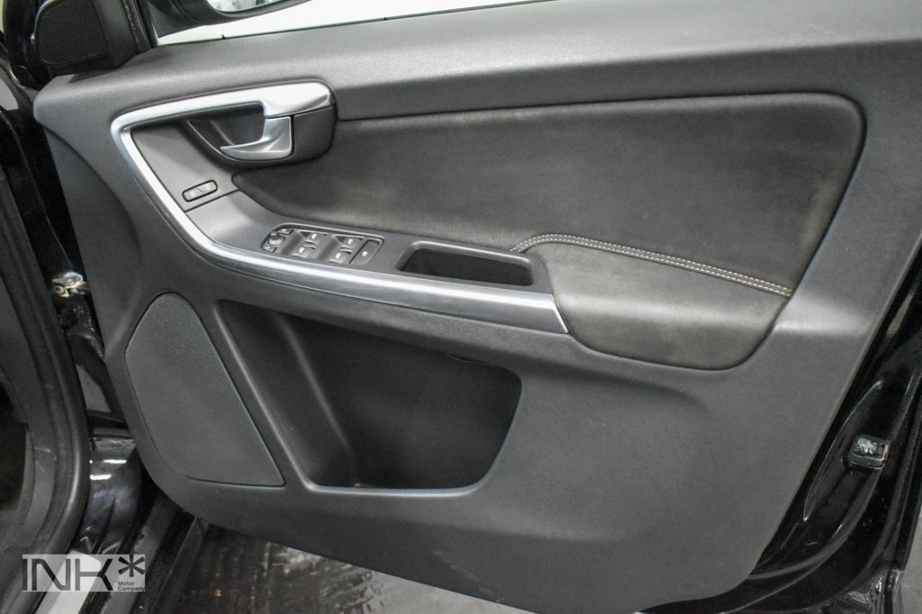 Used Volvo XC60 2015 for sale - 77594179: Photo 32