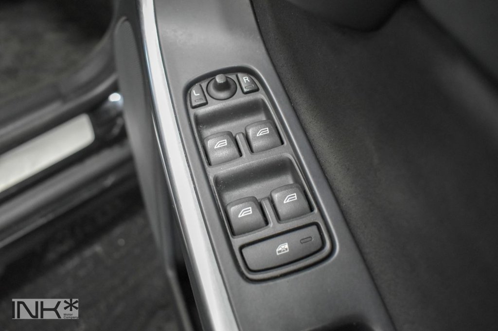 Used Volvo XC60 2015 for sale - 77594179: Photo 34