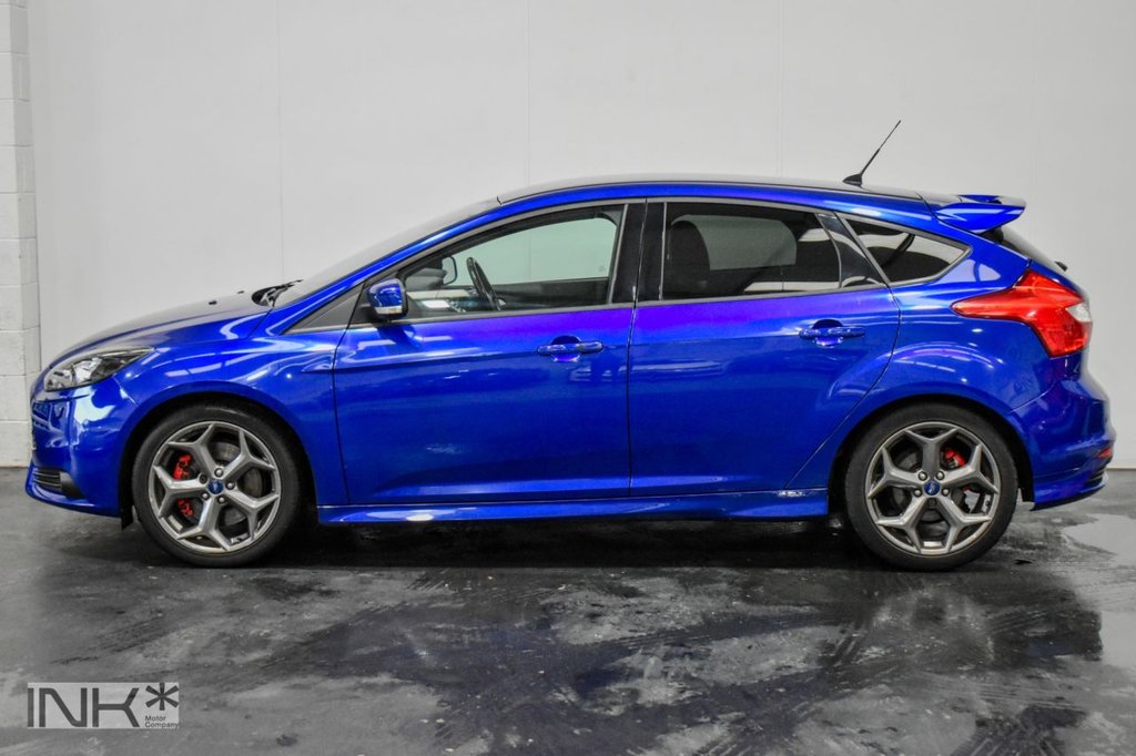 Used Ford Focus 2013 for sale - 77301792: Photo 2