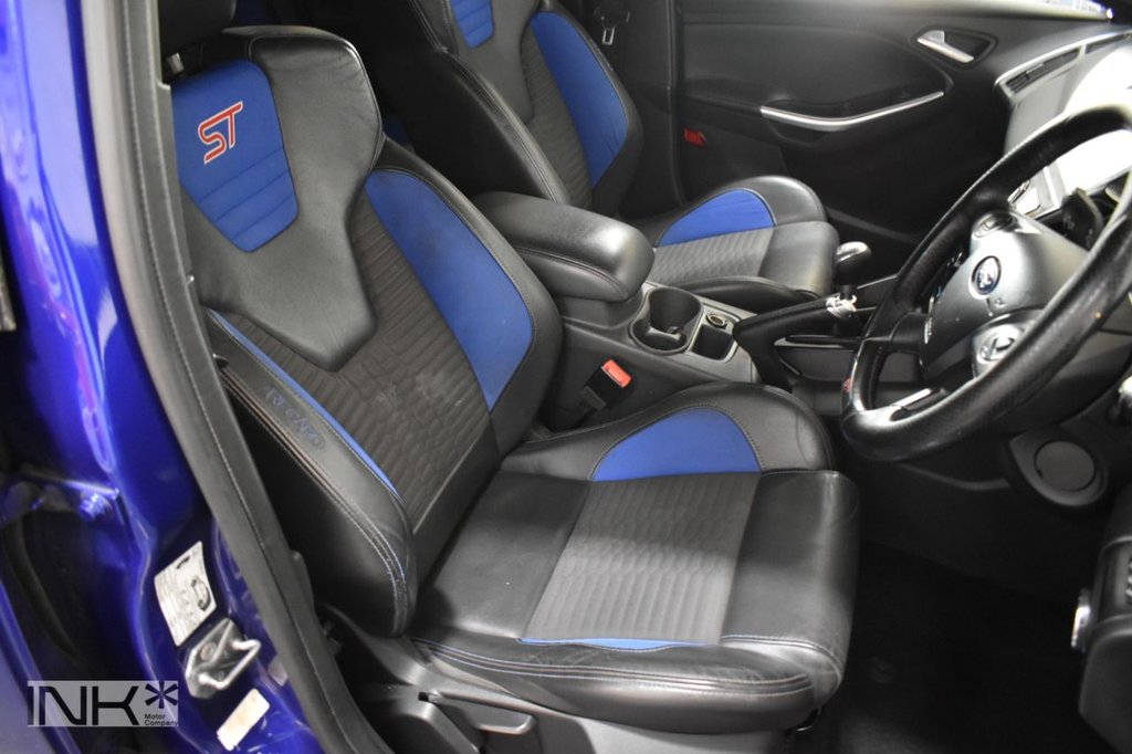 Used Ford Focus 2013 for sale - 77027063: Photo 12