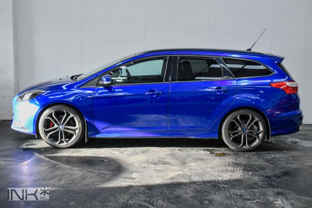 Used Ford Focus 2013 for sale - 77027063: Photo 2