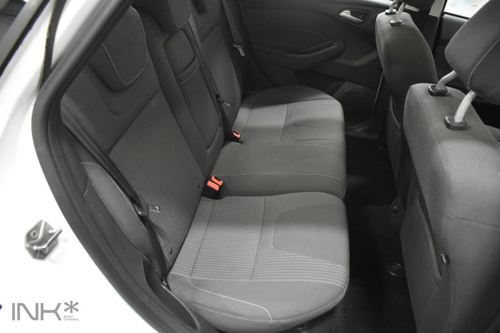 Used Ford Focus 2012 for sale - 76631941: Photo 15