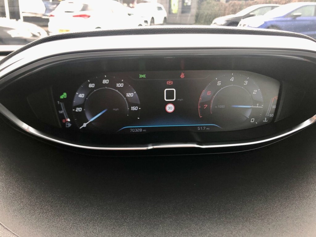 Used Peugeot 3008 2019 for sale - 76867236: Photo 4