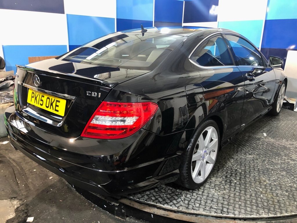 Used Mercedes-Benz C Class 2015 for sale - 77499401: Photo 8