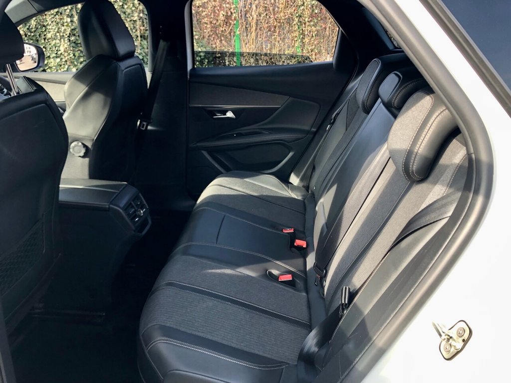 Used Peugeot 3008 2020 for sale - 77990952: Photo 16