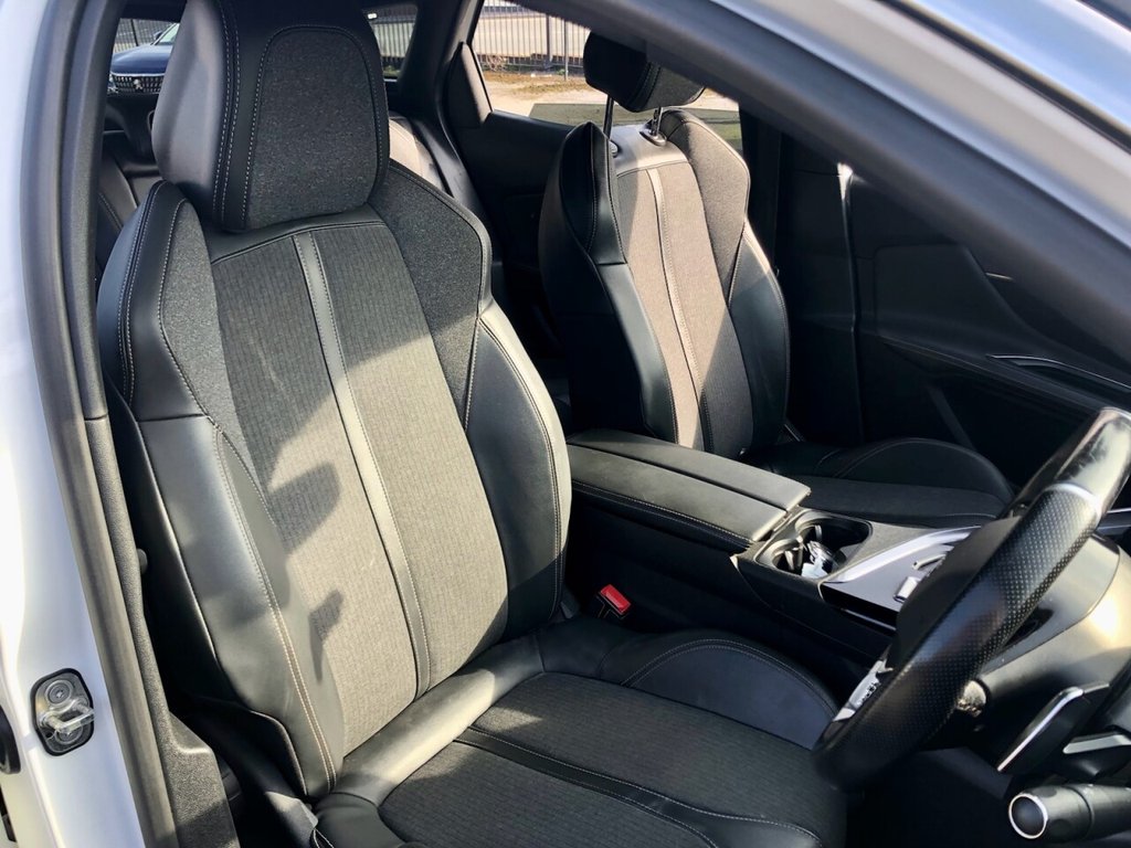 Used Peugeot 3008 2020 for sale - 77990952: Photo 5