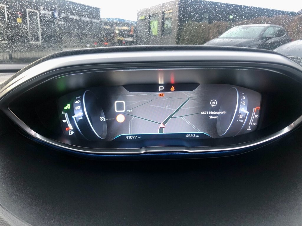 Used Peugeot 3008 2018 for sale - 77464285: Photo 4