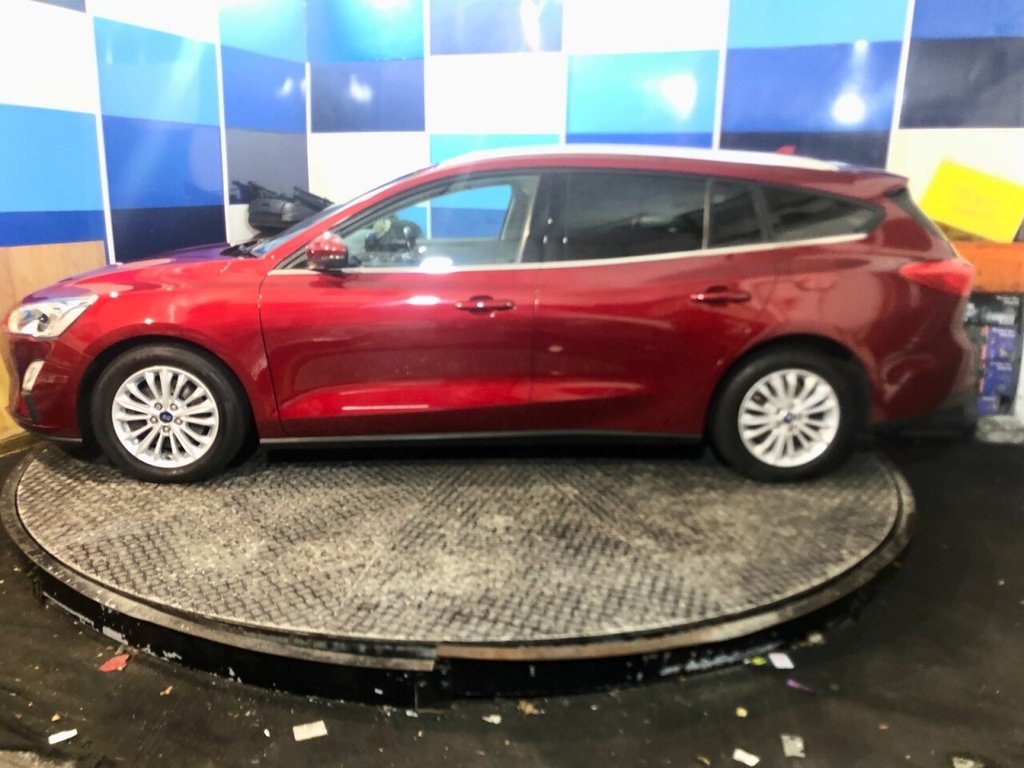 Used Ford Focus 2018 for sale - 76867230: Photo 11