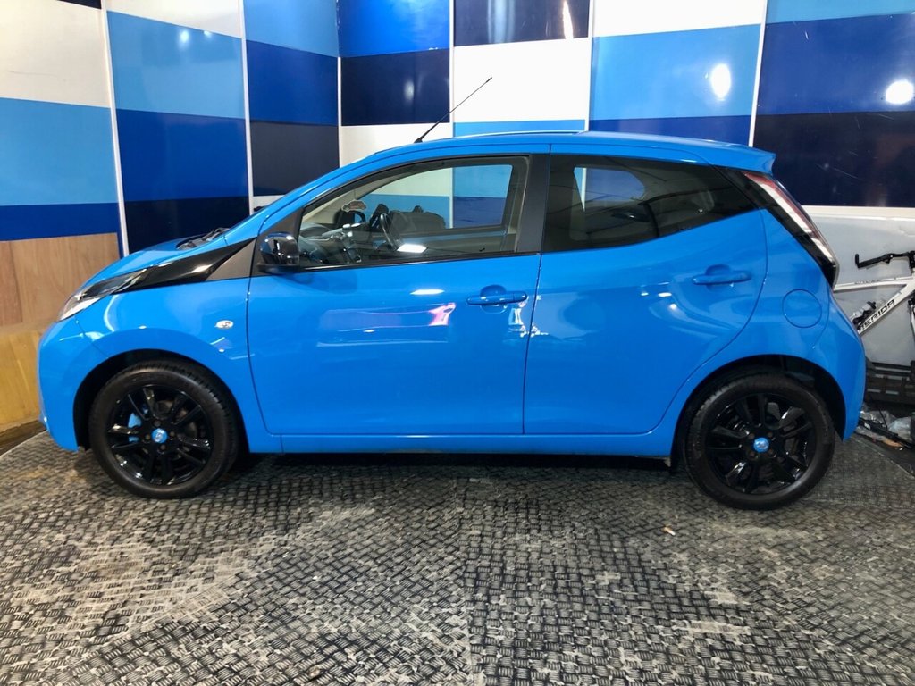 Used Toyota AYGO 2015 for sale - 76867259: Photo 11