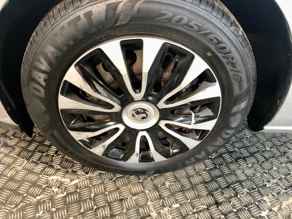 Used Vauxhall Astra 2013 for sale - 77976359: Photo 19