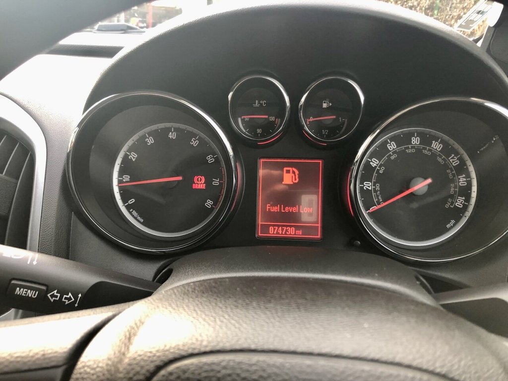 Used Vauxhall Astra 2013 for sale - 77976359: Photo 4