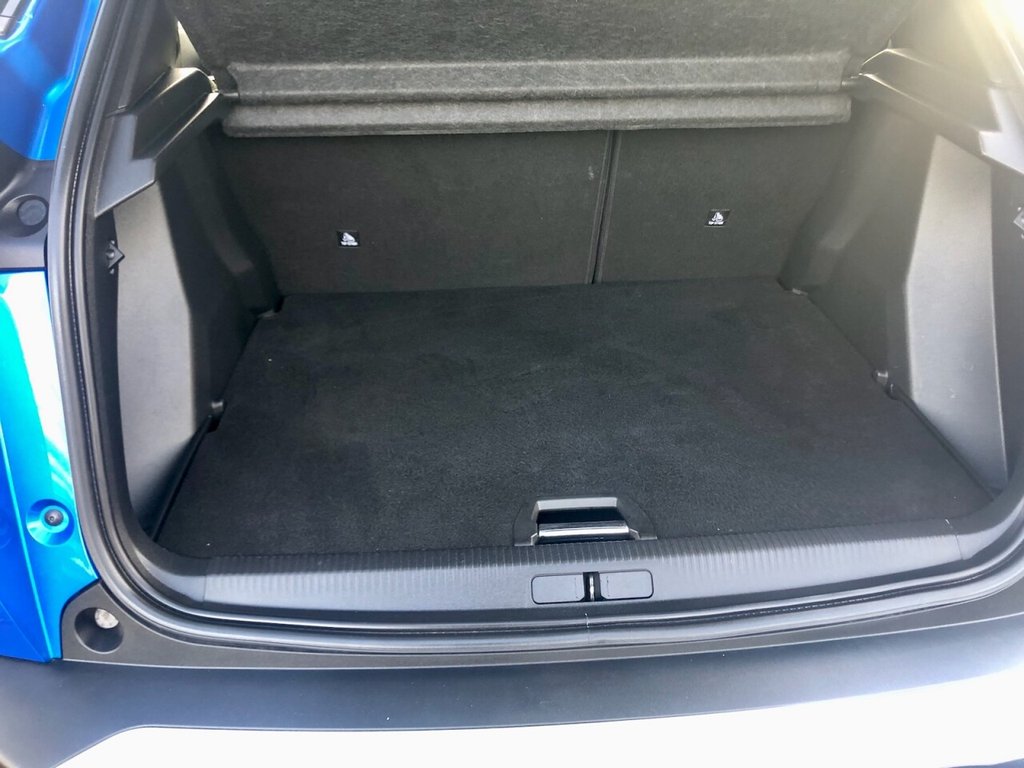 Used Peugeot 2008 2020 for sale - 76867647: Photo 17