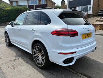 Used Porsche Cayenne 2017 for sale - 79463708: Photo