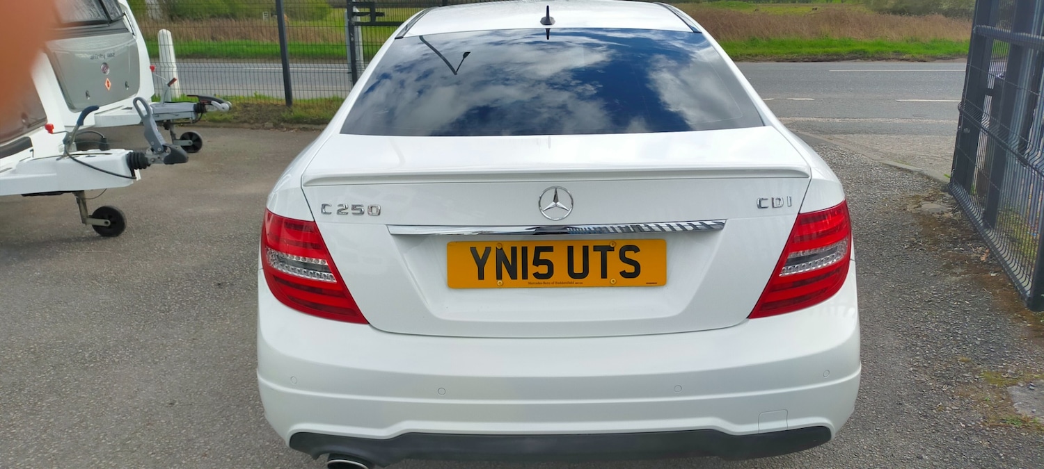 Used Mercedes-Benz C Class 2015 for sale - 77998728: Photo 5