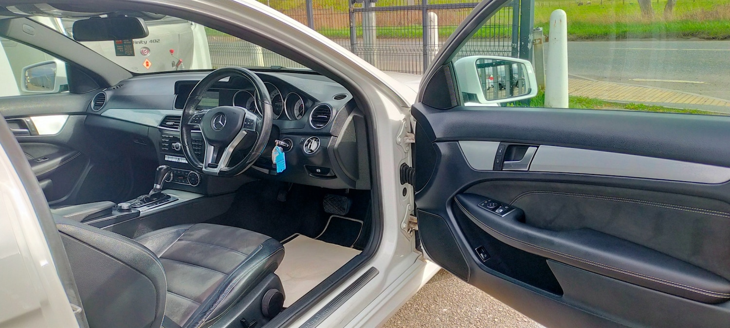 Used Mercedes-Benz C Class 2015 for sale - 77998728: Photo 8