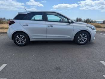 Used Hyundai i20 2020 for sale - 71062766: Photo