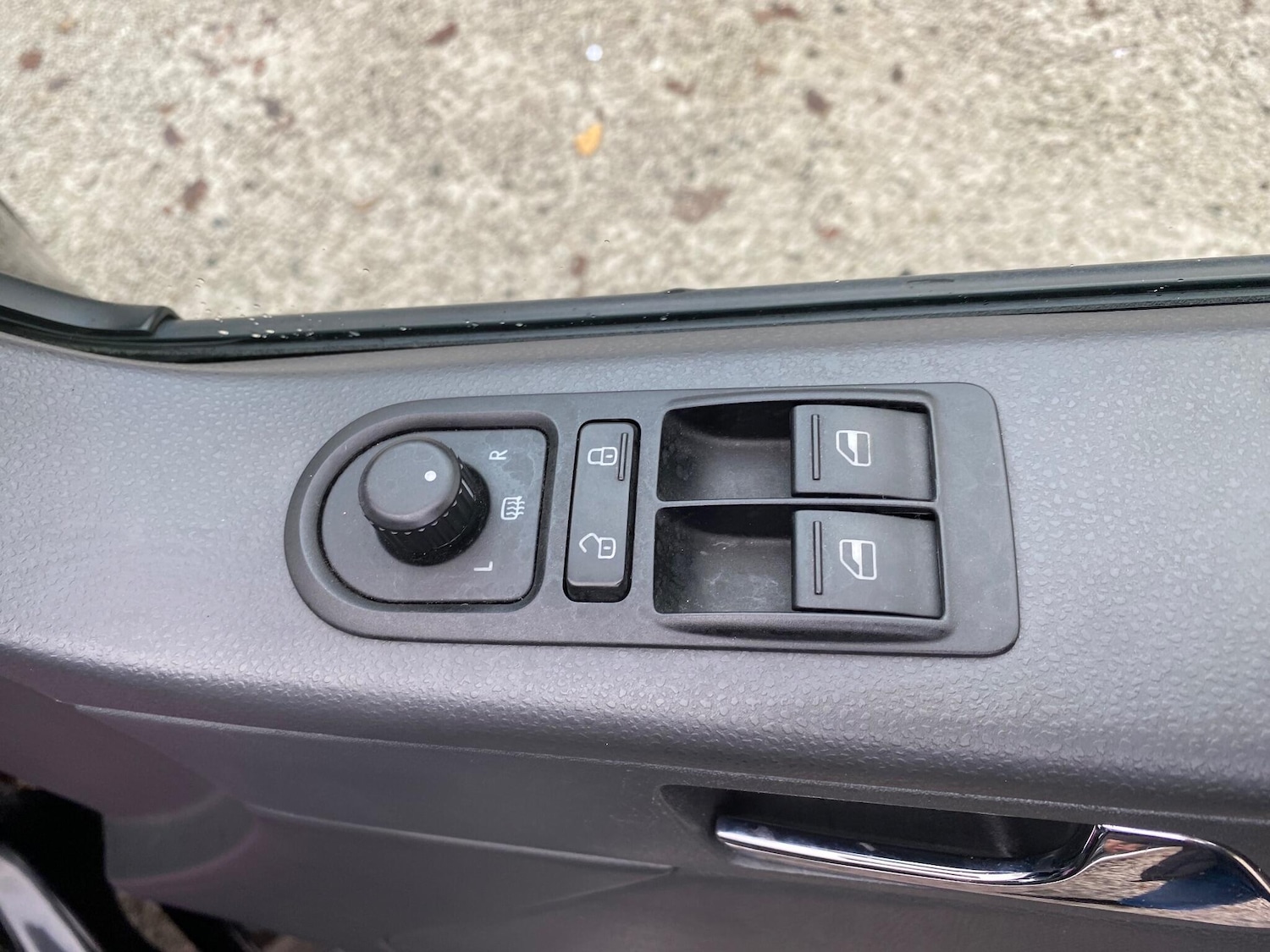 Used Volkswagen Caravelle 2013 for sale - 77016331: Photo 22