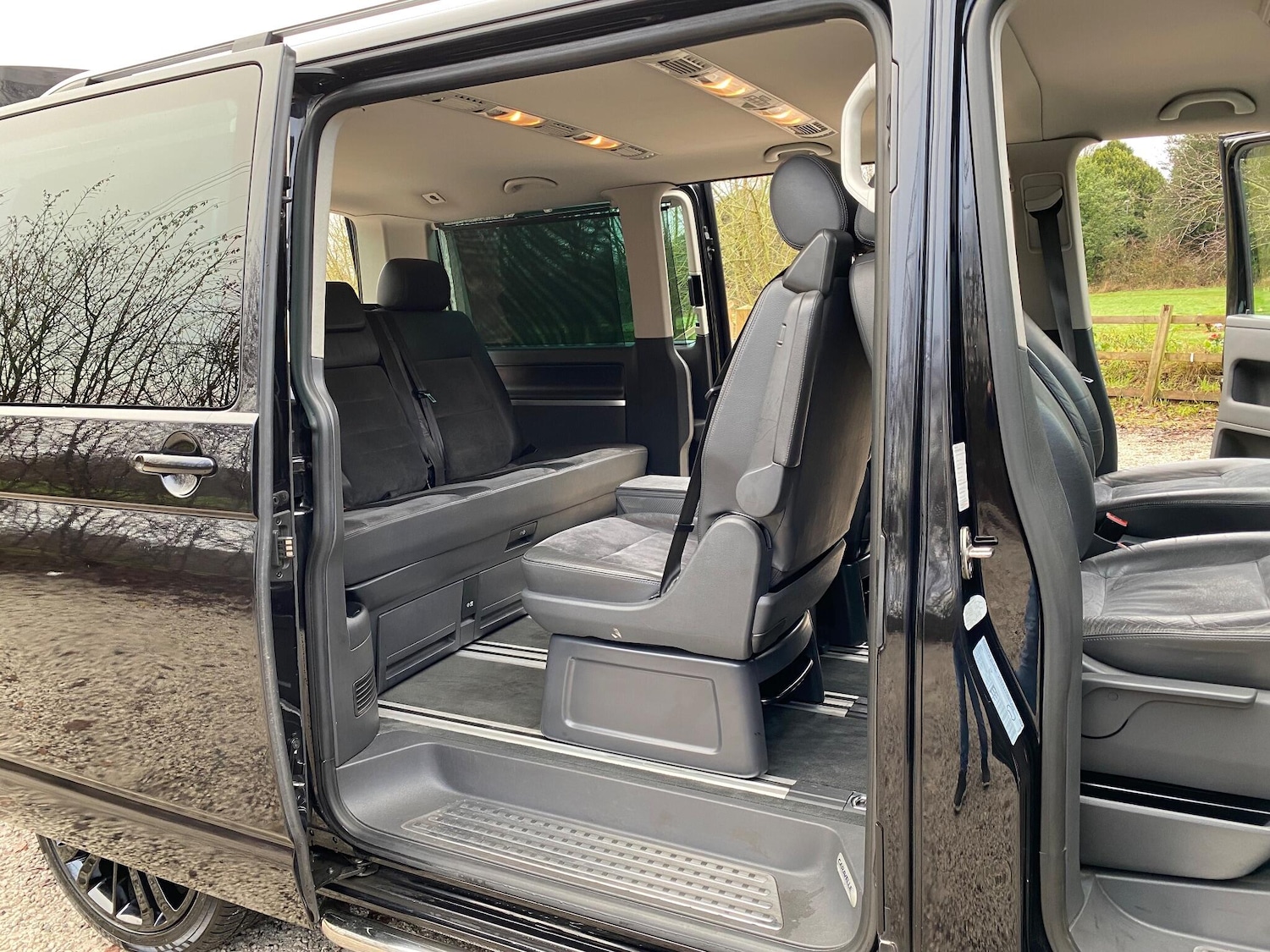 Used Volkswagen Caravelle 2013 for sale - 77016331: Photo 42