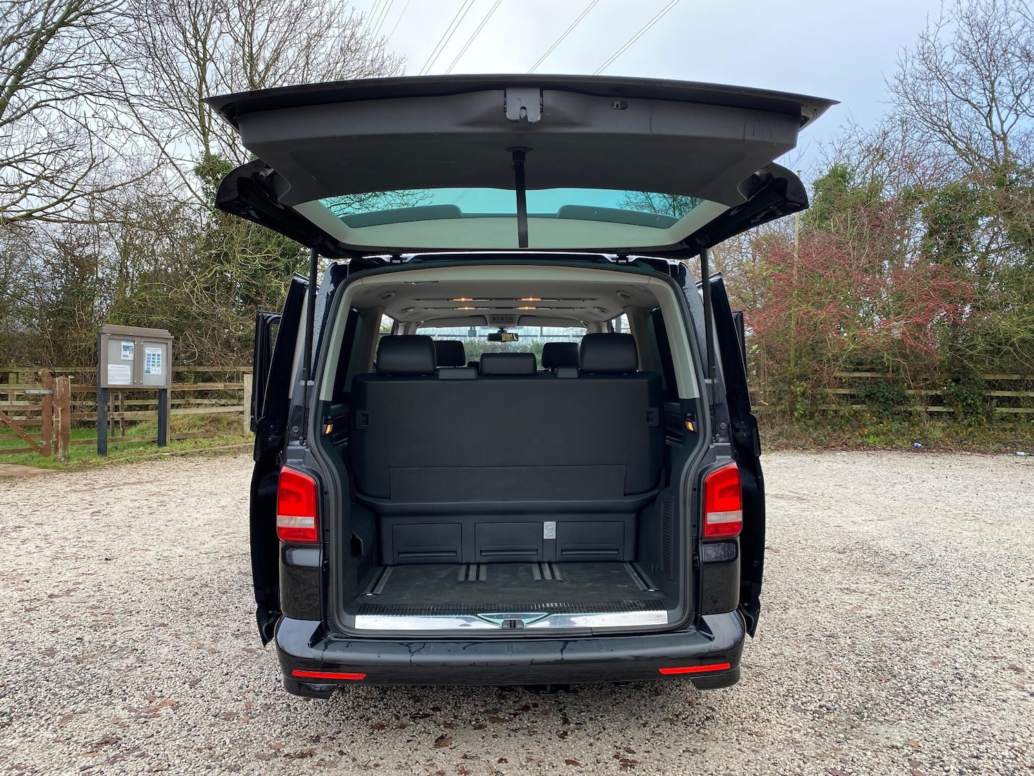 Used Volkswagen Caravelle 2013 for sale - 77016331: Photo 47