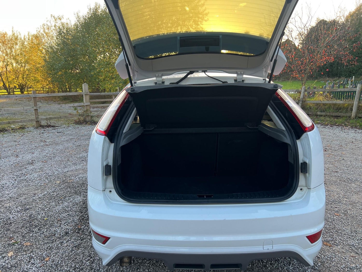 Used Ford Focus 2010 for sale - 76608386: Photo 12