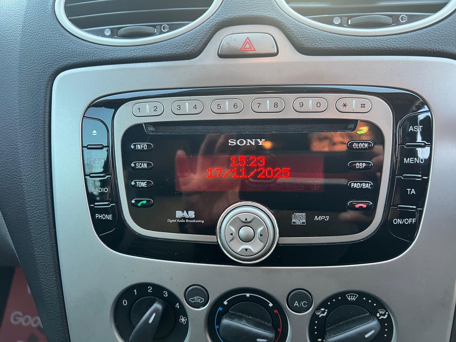 Used Ford Focus 2010 for sale - 76608386: Photo 25