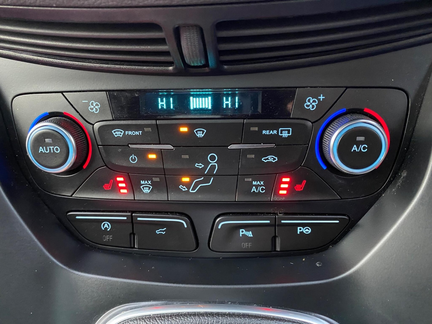 Used Ford Kuga 2017 for sale - 77203428: Photo 33