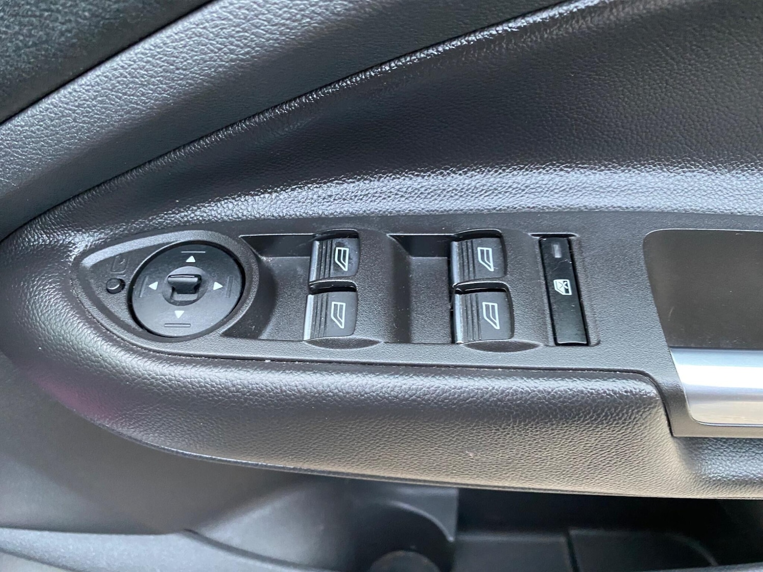 Used Ford Kuga 2017 for sale - 77203428: Photo 41