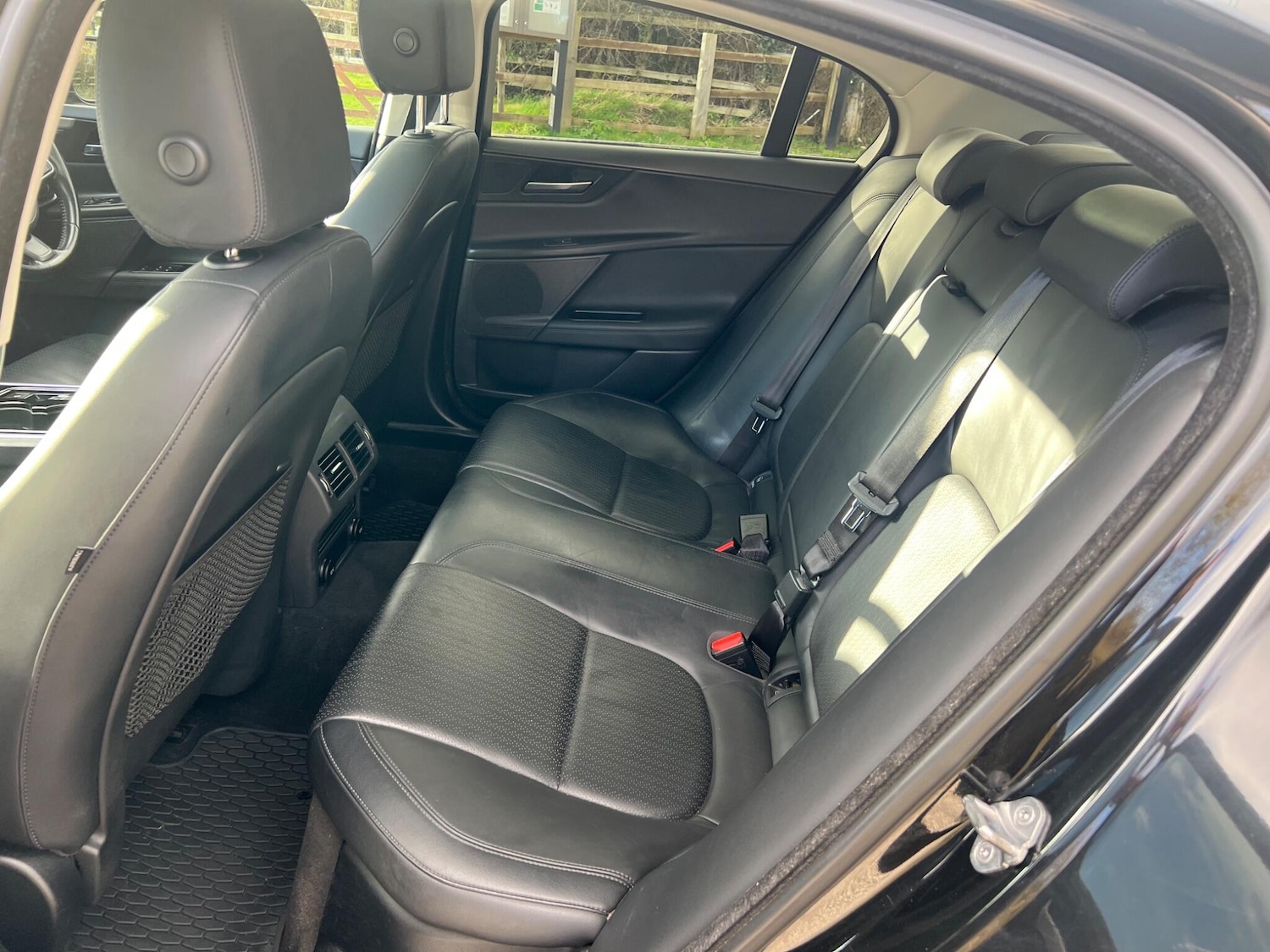 Used Jaguar XE 2017 for sale - 77882639: Photo 11