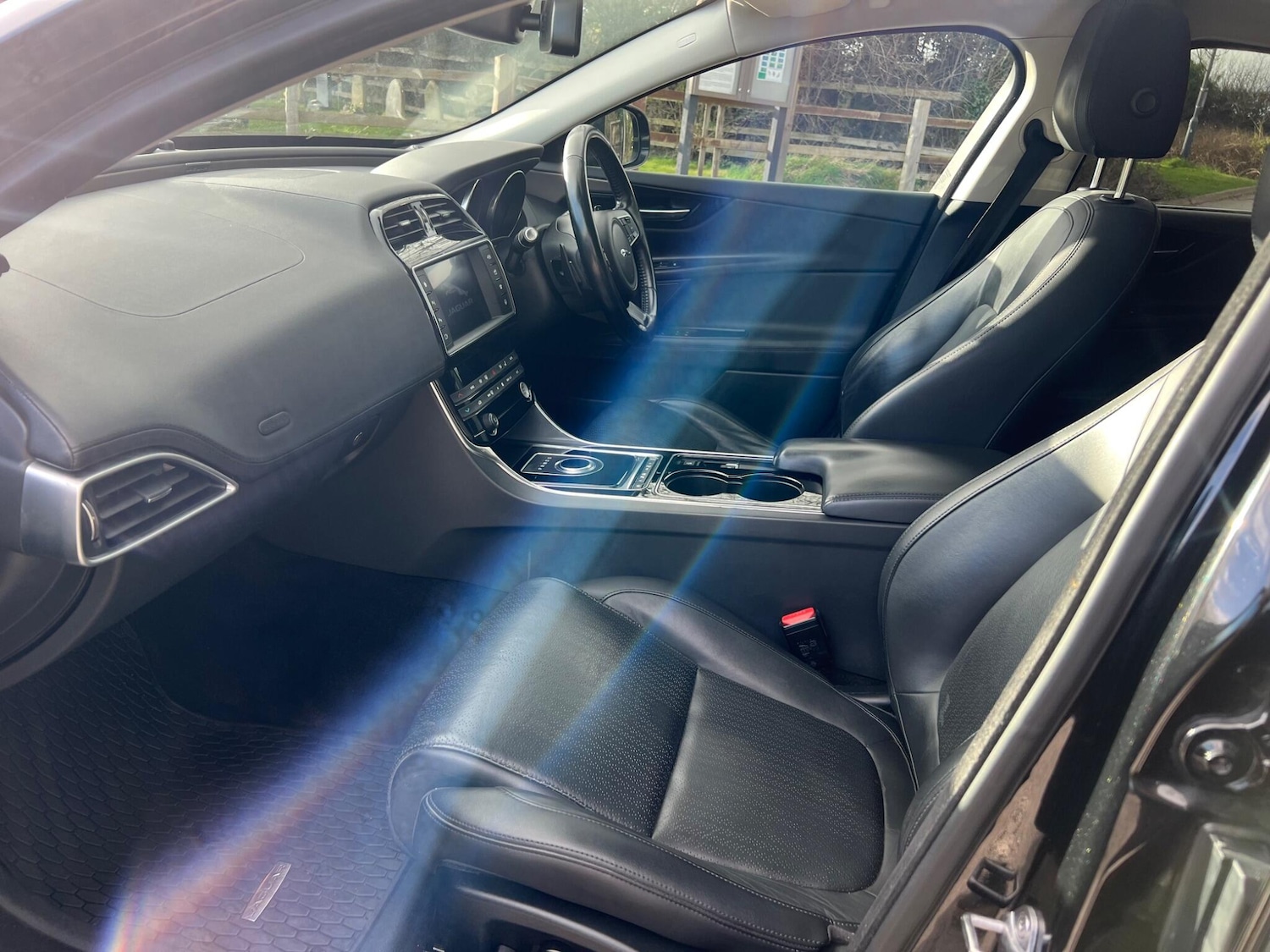 Used Jaguar XE 2017 for sale - 77882639: Photo 15