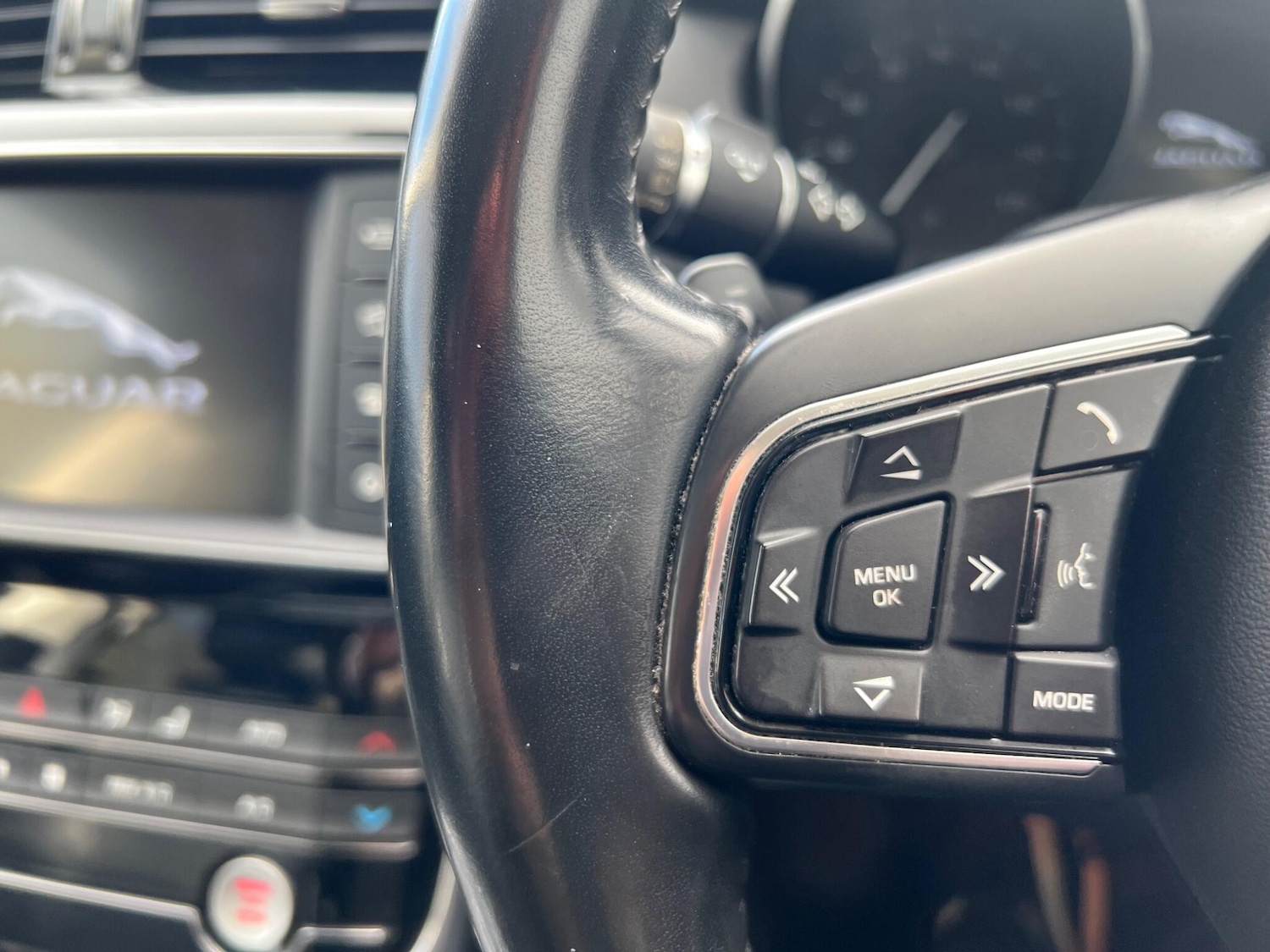 Used Jaguar XE 2017 for sale - 77882639: Photo 16