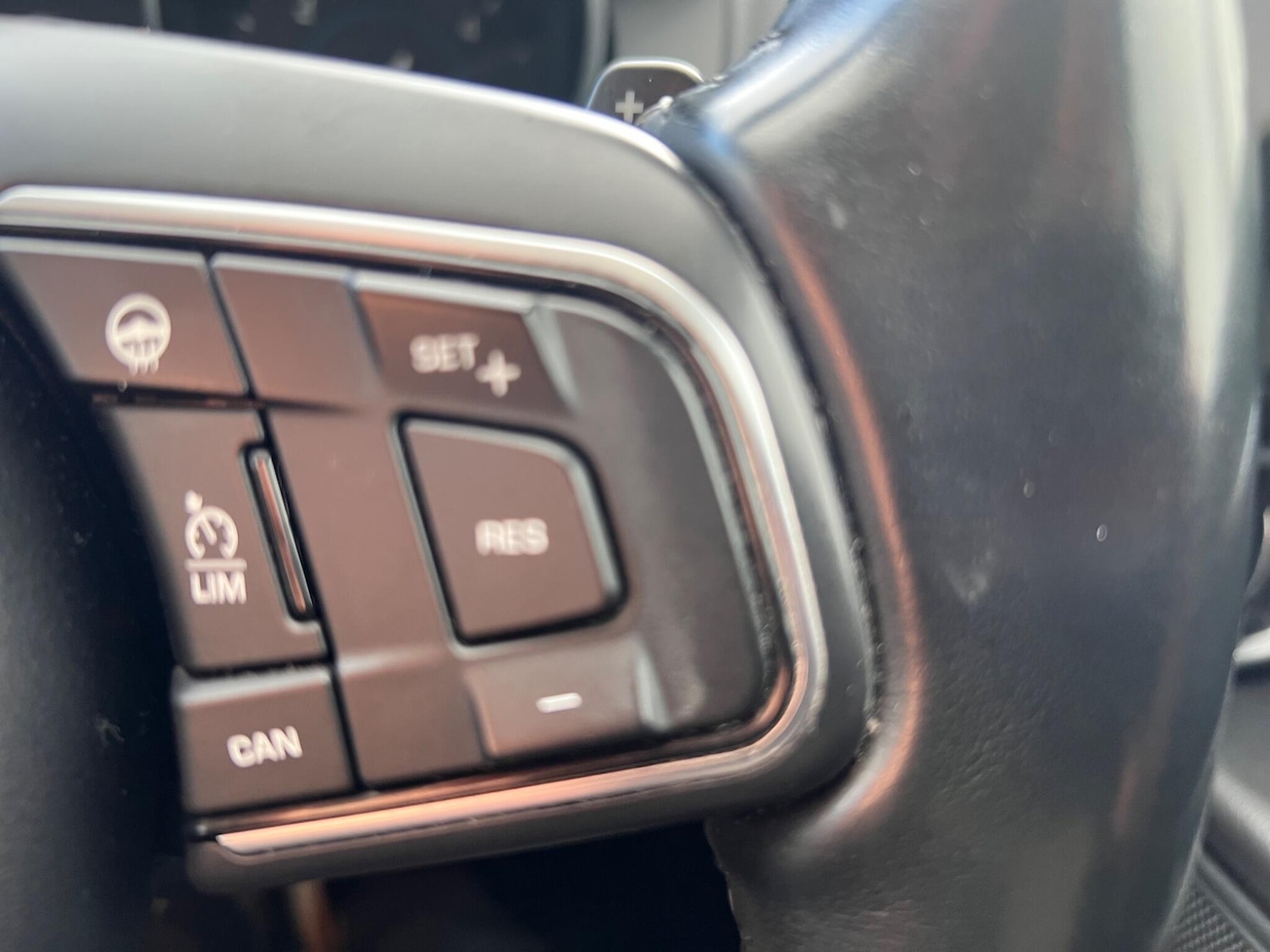 Used Jaguar XE 2017 for sale - 77882639: Photo 17