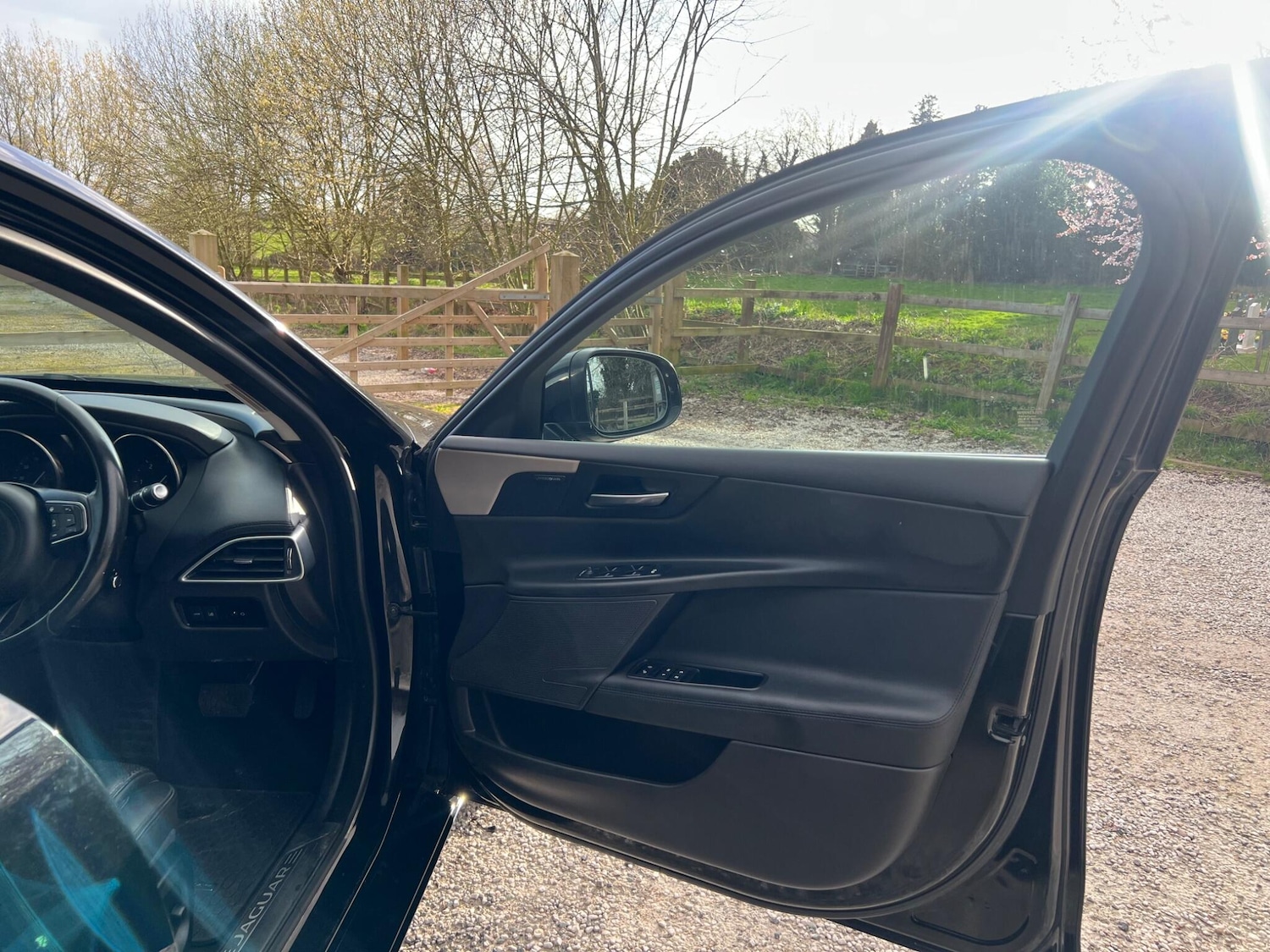 Used Jaguar XE 2017 for sale - 77882639: Photo 19