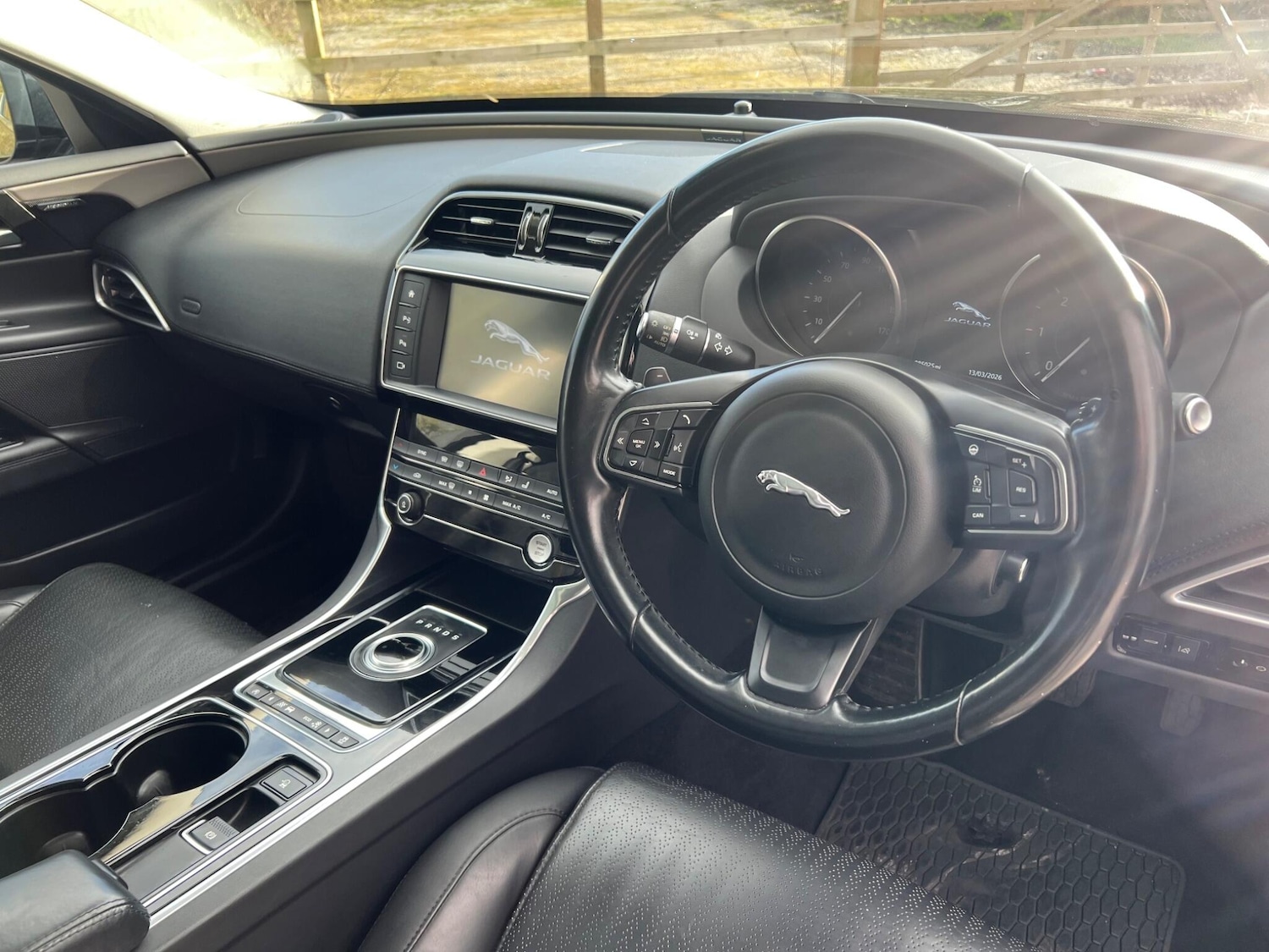 Used Jaguar XE 2017 for sale - 77882639: Photo 9