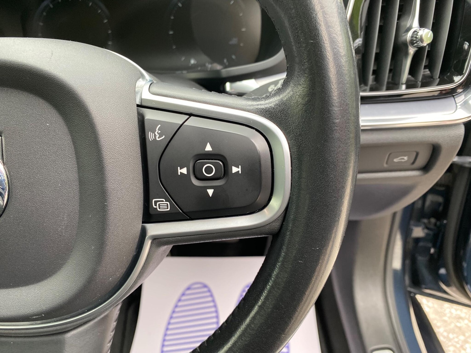 Used Volvo V60 2018 for sale - 78205175: Photo 19