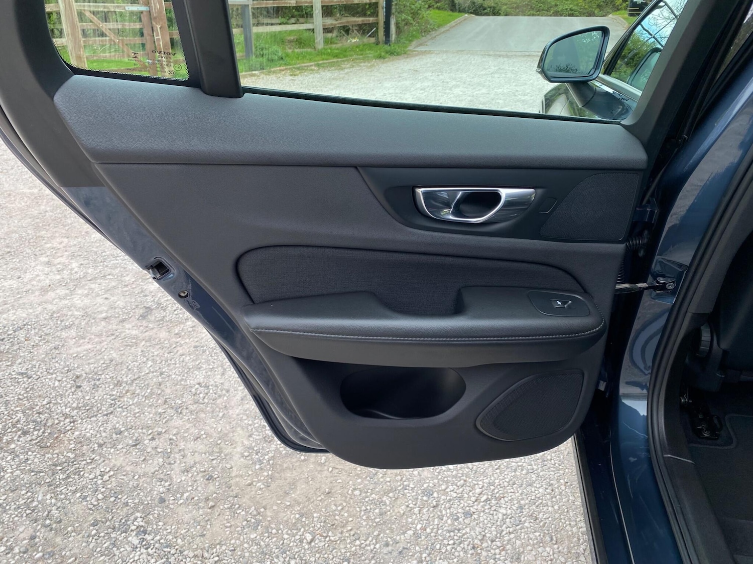 Used Volvo V60 2018 for sale - 78205175: Photo 28