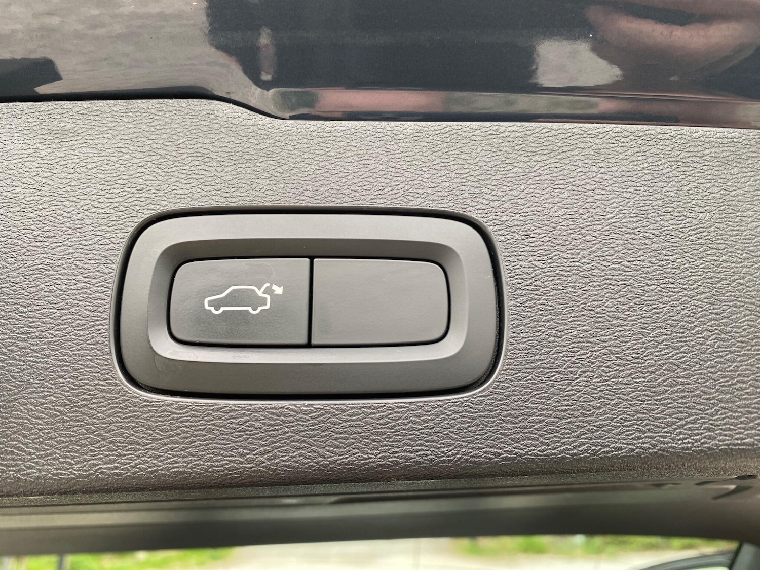 Used Volvo V60 2018 for sale - 78205175: Photo 32