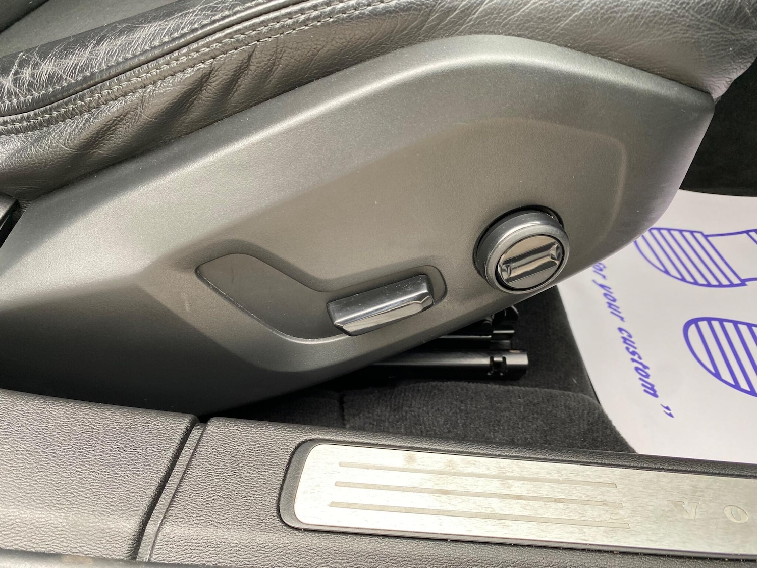 Used Volvo V60 2018 for sale - 78205175: Photo 34